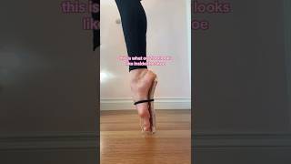 INSIDE A POINTE SHOE #foot#ballerina#pointeshoe#feet#dancer#funfact#arch#cool#viral