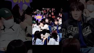 ARMY Lost All Chill Sitting Next To Jhope 😅💜 #shorts #bts #jhope #army