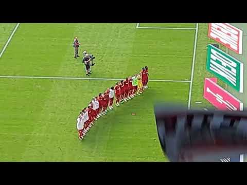 1.FC Köln 0:2 VFB Stuttgart - Fans feiern mit der Mannschaft den Auswärtssieg!