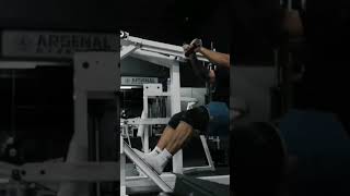Chris Bumstead legs workout Mr Olympia 🔥🔥🔥#pushyourlimits #cbummotivation #chrisbumstead