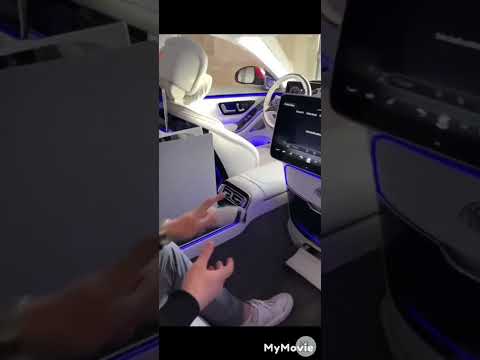 PS5 in een Mercedes Maybach! 😱