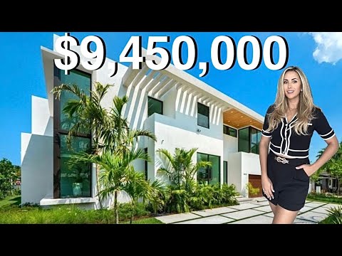 Touring a $9,450,000 Modern Miami Beach Home | Featuring a 2 Car Garage & 5 Car Driveway