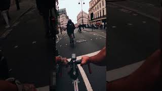 TOWARDS TRAFALGAR SQUARE - POV Fixed Gear Cycling