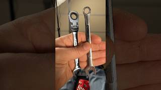 Flex-Head Ratcheting Wrench Vs. Regular Wrench #tools #craftsman #10mm