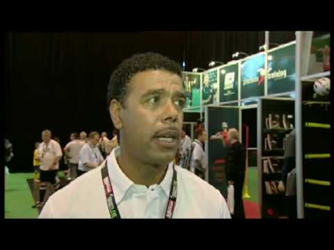 Chris Kamara - Grass Roots Football LIVE 2009