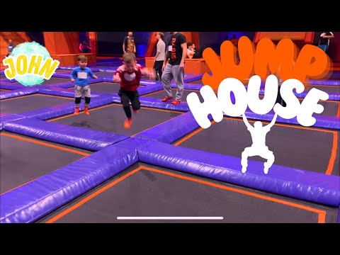 Ein Tag im Jump House mit  John
