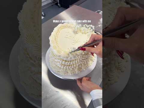 Decorate with me #cake #vintageheartcake #genderreveal #vintagecake #cakedecoratingideas #heartcake