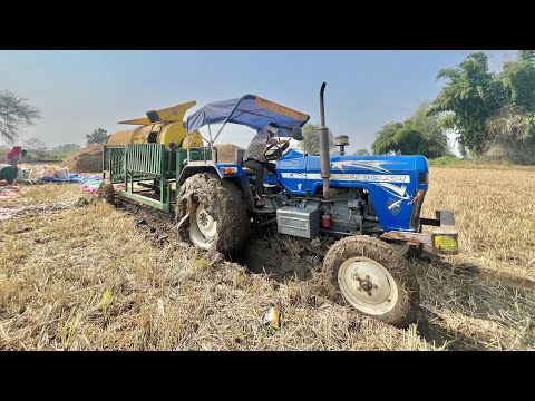"Watch This Sawraj 843 Tractor STRUGGLE in MUD 🚜💧 - Epic Rescue Moment!"