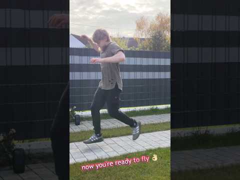 tutorial on how to float 😊🤣 #slickback #airwalk #jubislide #viral