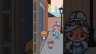 pinched 🥺😂 | tocaboca fun | #tocaboca #tocalifeworld #tocalife #tocabocagames #tocaadventure #toca