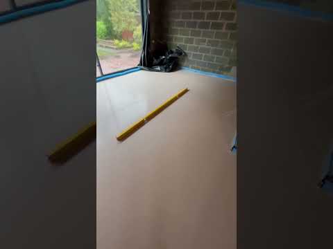 Stablia level challenge! #builder #construction #screed #level #bricklaying
