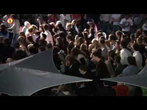 CEY | Michael Jackson Tribute - FLASHMOB / MOONWALK-  Breda (Dutch TV)