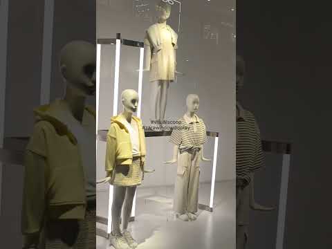 ZARA Store Window Display #visualmerchandising #zara #vm #mannequin #windowdisplay #fashion