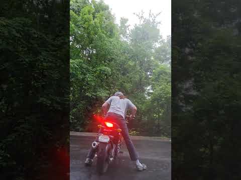 Burnouts on the Grom!! #burnout #grom #honda #stunts #stuntbike #motorcycle #wheelie #shorts