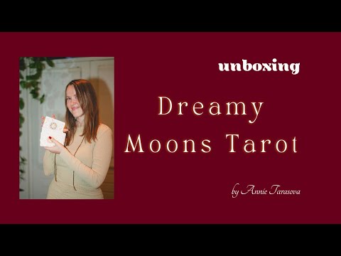 Unboxing Dreamy Moons Tarot Light Limited edition