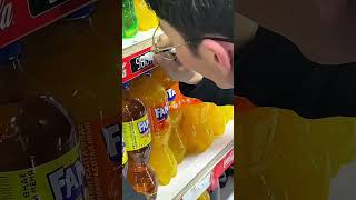 This Guy Outsmarted the Shopkeeper's System! #Shorts #SmartMove