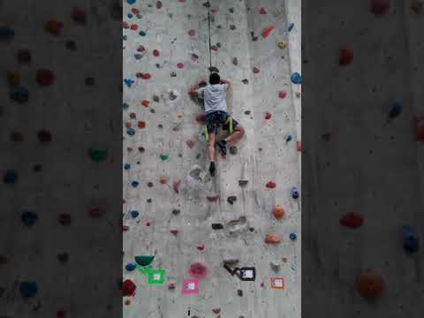 climbing rock_20190630_182907103.mp4
