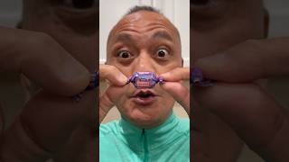 👂 ASMR AMERICA’S ORIGINAL DUBBLE BUBBLE GUM GRAPE FLAVOR AND EATING SOUNDS 👂 #asmr #shorts