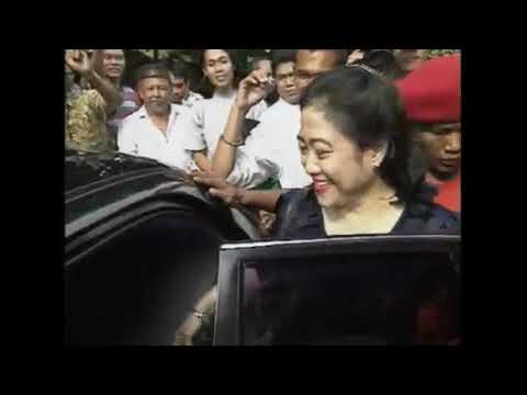 Suharto marks the anniversary of the 1965 coup attempt
