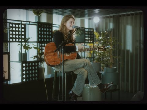girl in red performs 'bad idea!' at The Tower Tapes