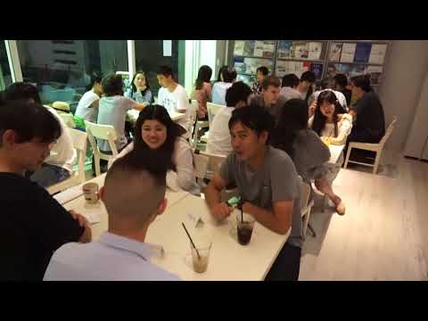 Language Exchange at "ENGLISH ONLY CAFE" in Tokyo = 英語カフェ 神保町 東京 2017.09.09