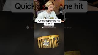 xQc opens case MID clutch 🤣 #xqc #cs2 #cs2clips