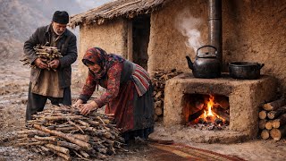 Hard Life of a Nomad Couple in Iran’s Desert