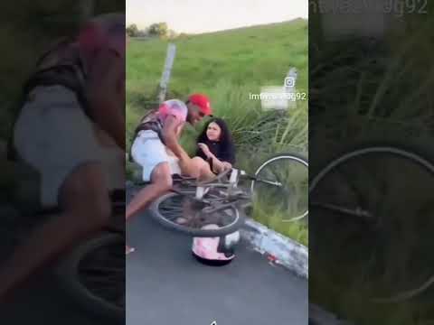 गांव के सड़कों पर साइकिल स्टंट्स#viral #funny #trending #highway #shorts