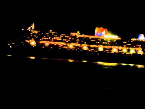 RMS Queen Mary 2 Departing Abu Dhabi