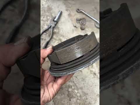 👍Brake shoe change shot trick #brakeshoes #brakepad #youtubeshorts  #automobile