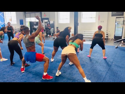 35 MIN DANCE WORKOUT | HOW TO TWERK | NO EQUIPMENT NEEDED