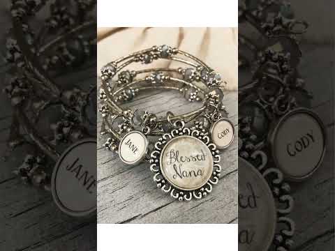Customizable bracelet for your bestie, granny or sister #giftideas #PersonalizedJewelry