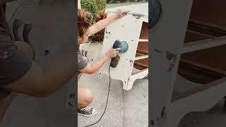 Distressing #refurbish #diy #refurbished #refurbishment #furnitureflip #diyfurniture #furniturediy