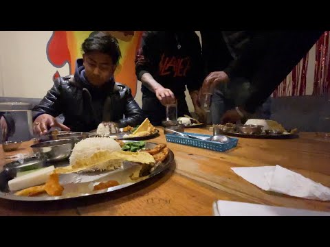 Thakali challenge // loser pay the bill // kta haru le staff tarsine gari khayye 😂😂