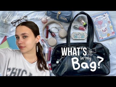 What's in my BAG? 👛 Highschool Edition🎀 GCSE season ★彡 HONEST