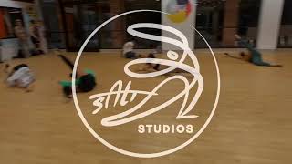 JSMETHOD Rooted Contemporary Experience with Julie Simon
