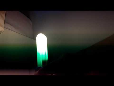 Il y a un ampoule fluocompacte qui bug