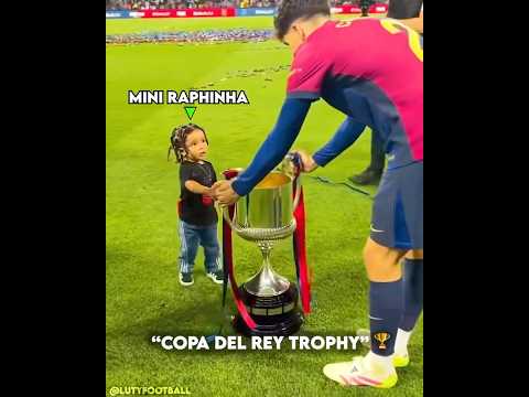 Raphinha’s Little Son Moments 🤩