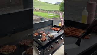 My Favorite Blackstone Griddle Accessories #blackstonegriddle #blackstone #griddlecrew