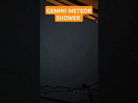 I captured the Gemini Meteor Shower with a phone.#astronomy #geminimeteorshowers