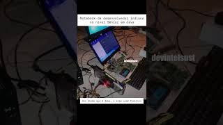 💻 Setup de Guerra ou Ritual Hacker? Esse Dev Roda Java no Fio da Navalha 🔌 #MemeDeDev