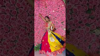 To kaisi lagrhi hu mai friends 🙈😍 #anjalichauhan #dance #gaavkigori