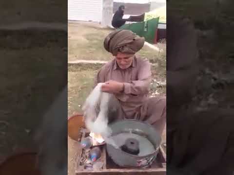 یہ بھی اپنے بچوں کا پیٹ پالتے تھے اللّٰہ پاک مغفرت فرمائے آمین