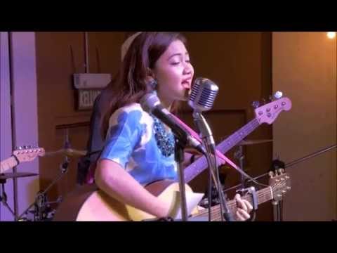 Daiyan Trisha - Stargazing (Official Live Version)