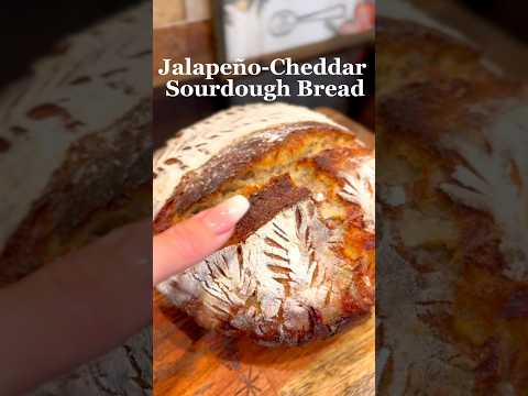 Easy Sourdough Jalapeno smoked cheddar bread! #sourdoughbread #sourdoughbaking