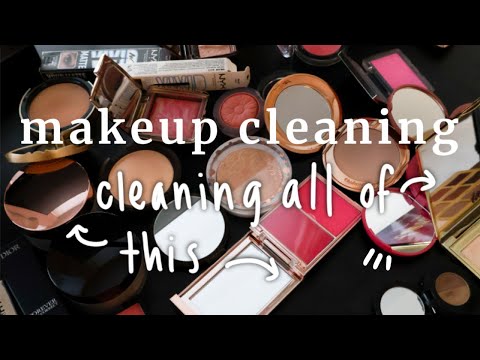 deep cleaning my makeup collection 🫧 *relaxing & chill*