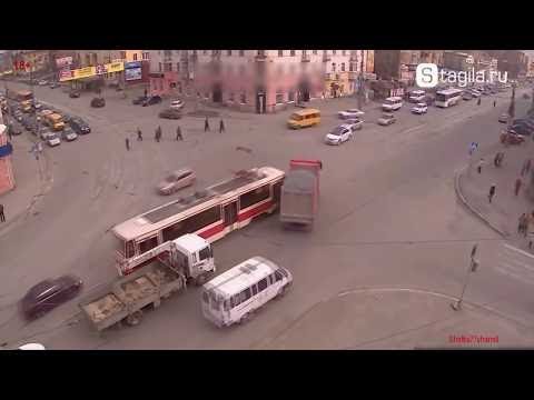 heavy equipment accidents caught on tape, heavy equipment disasters, excavator fail, skills