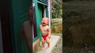 Ada Bayi Lucu