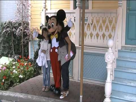 Meeting Mickey at Disneyland, Paris