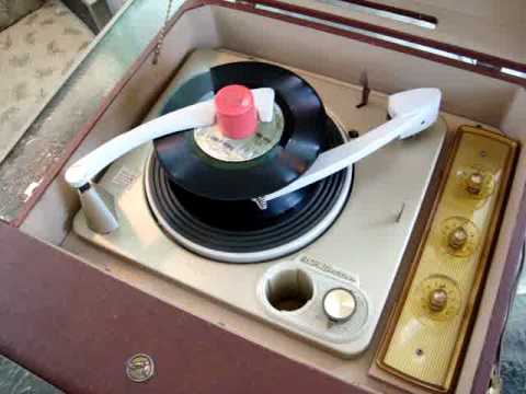 1957 RCA Victor SHF-9 Portable Record Player New Orthophonic High Fidelity